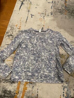 Athleta Kids Long-Sleeve Heathered Blue and White Crew Tee